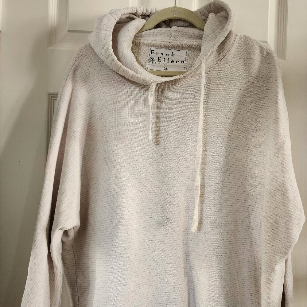 FRANK & EILEEN TEE LAB GREY WITH PINK HOODIE